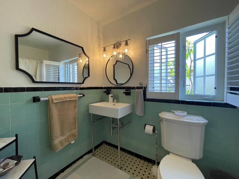 Hot Tub, Tiki Bar, Outdoor Shower, Near Intercoastal Waterway! West Palm Beach Extérieur photo